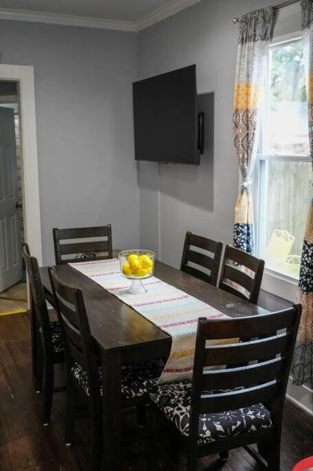 הוילה נורפולק Historic Coastal Haven- Pet Friendly Fast Wi-Fi מראה חיצוני תמונה